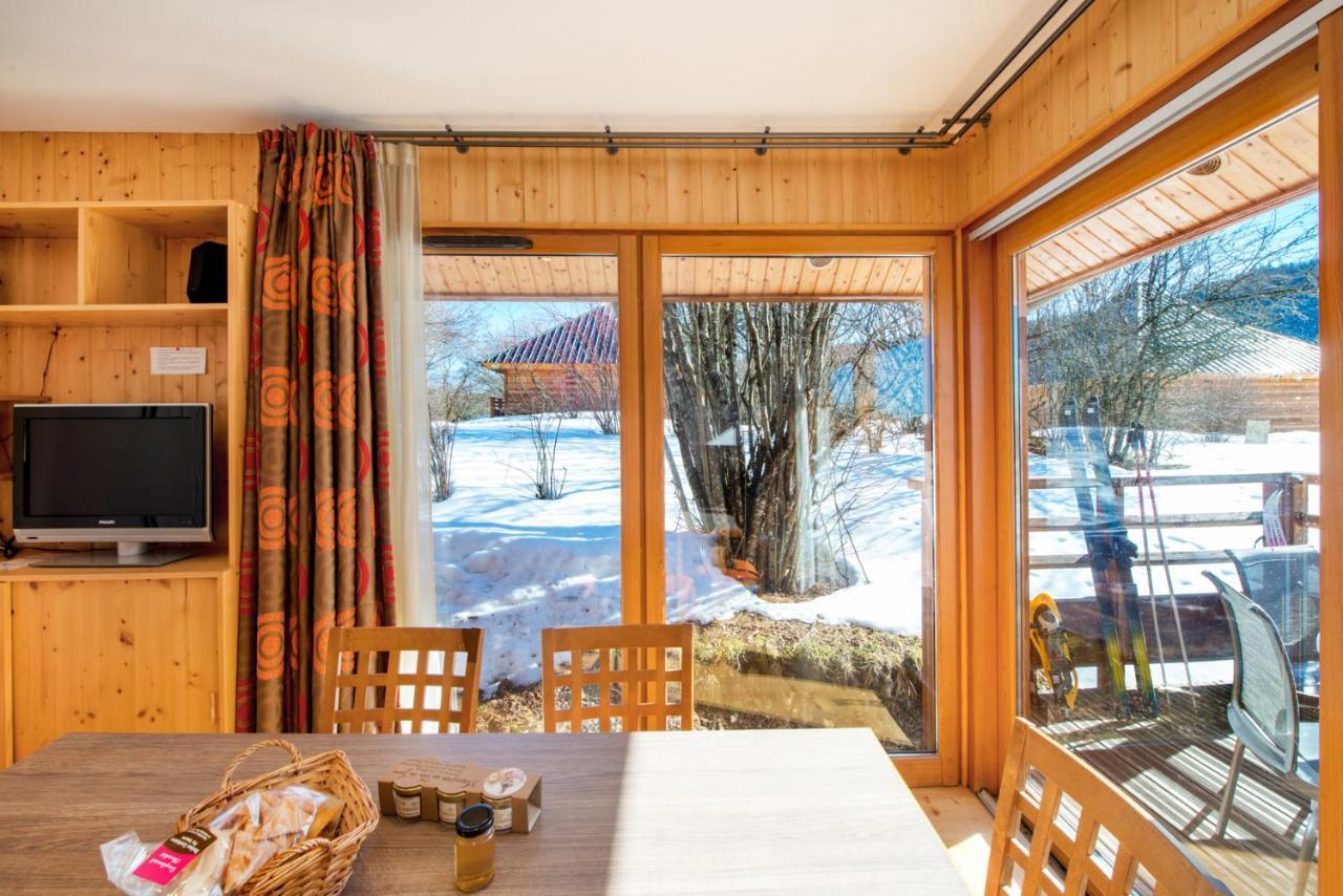 Villa Loges du Jura à Cerniebaud Extérieur photo